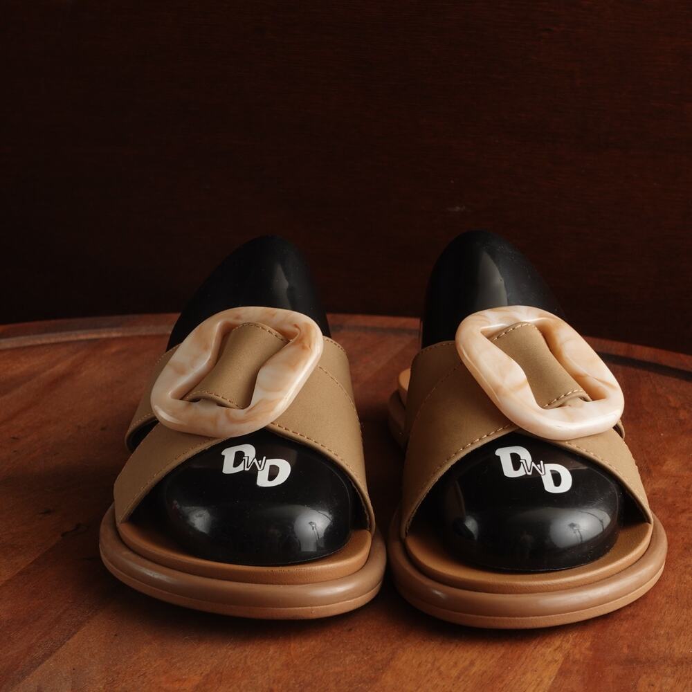 OluKai Sandals WMS SZ 6 Brown La'i Slide Slip On Shoes Coastal Comfort Vacation - Picture 3 of 12